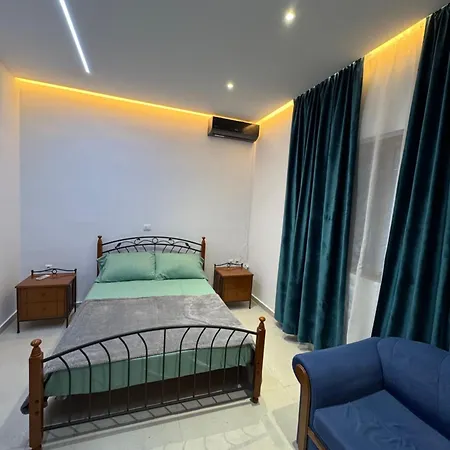 Azure Horizon Apartamento Cuke